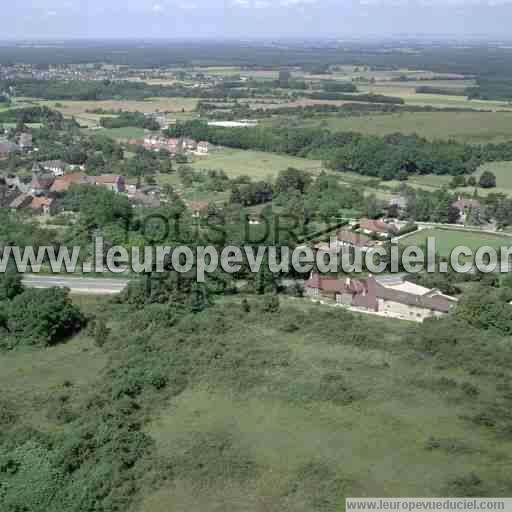 Photo aérienne de Monnires