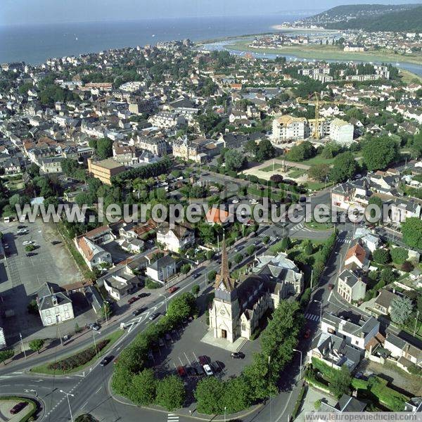 Photo aérienne de Cabourg