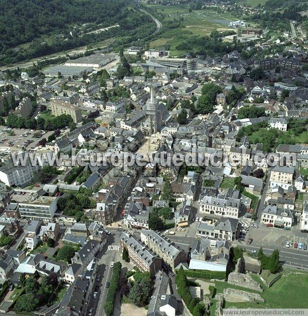 Photo aérienne de Lillebonne