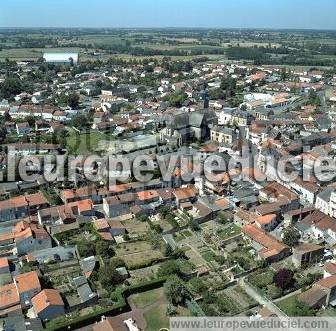 Photo aérienne de Le May-sur-vre