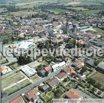 Photo aérienne de Le May-sur-vre