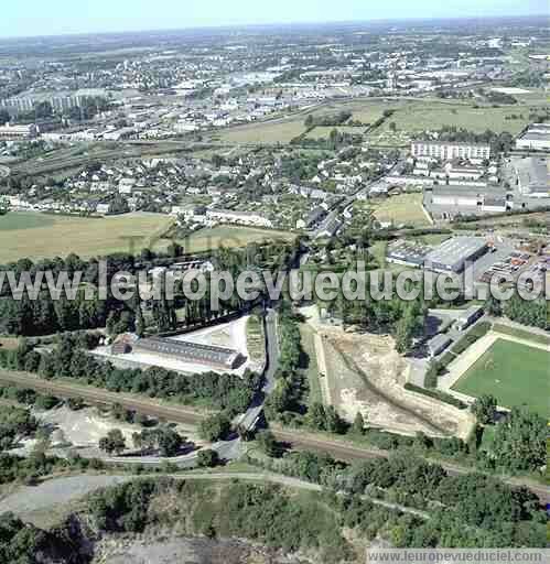 Photo aérienne de Saint-Barthlemy-d'Anjou