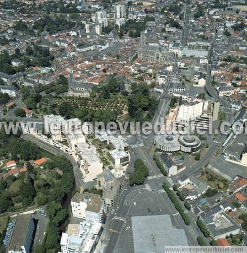 Photo aérienne de Cholet