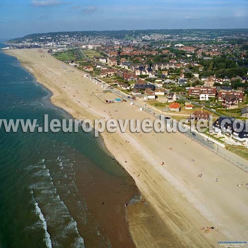 Photo aérienne de Deauville