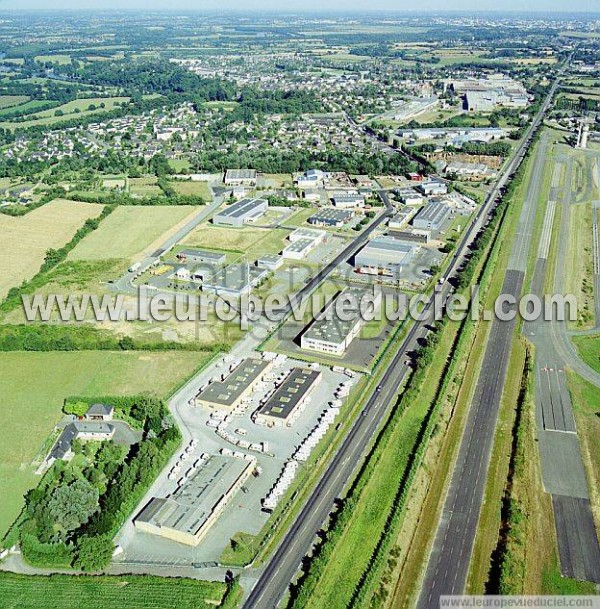 Photo aérienne de Montreuil-Juign