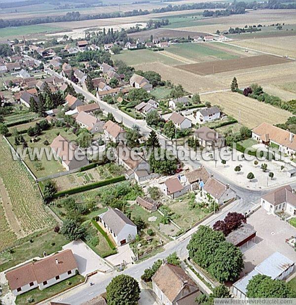 Photo aérienne de Pluvet