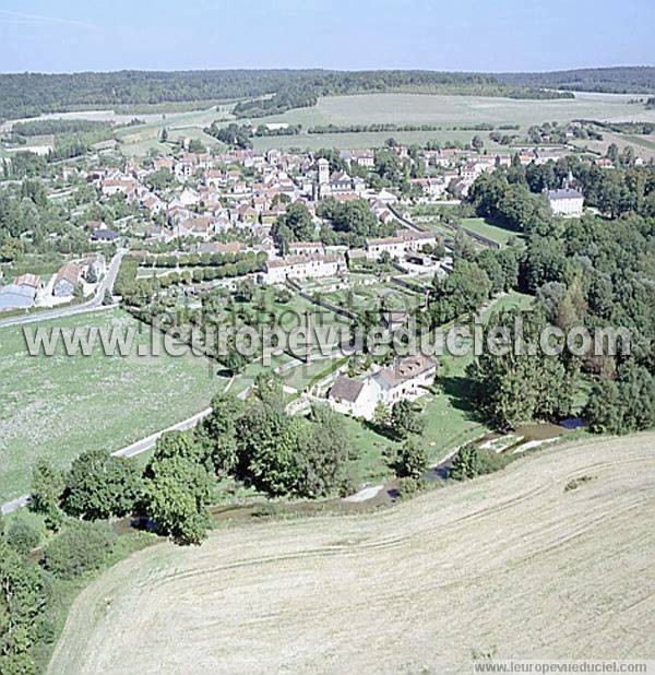 Photo aérienne de Voulaines-les-Templiers