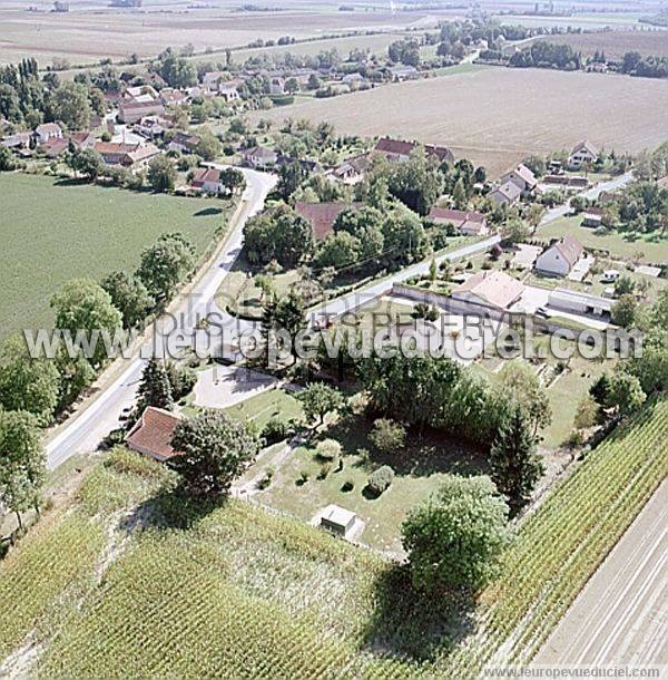 Photo aérienne de Tart-l'Abbaye