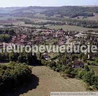 Photo aérienne de Fain-ls-Montbard