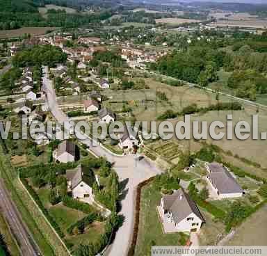 Photo aérienne de Fain-ls-Montbard