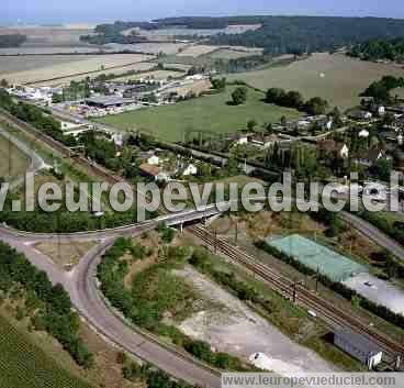 Photo aérienne de Fain-ls-Montbard