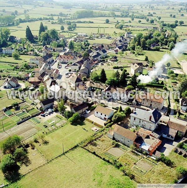 Photo aérienne de Mesvres