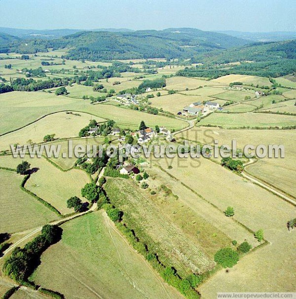 Photo aérienne de La Celle-en-Morvan