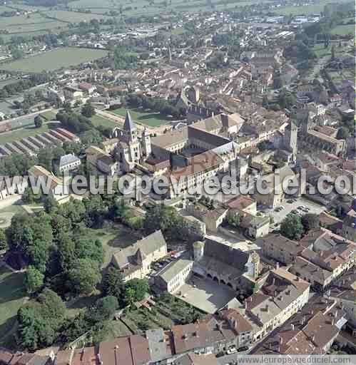 Photo aérienne de Cluny