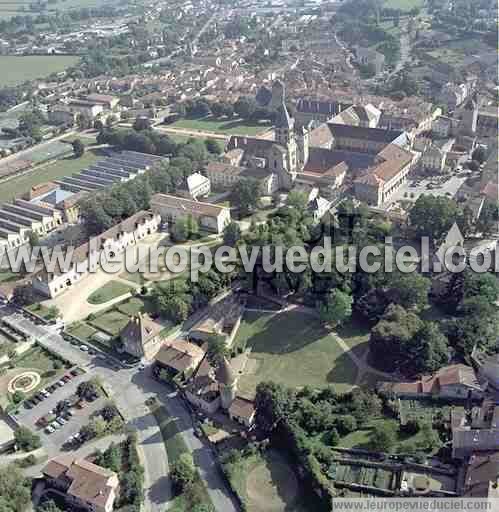 Photo aérienne de Cluny