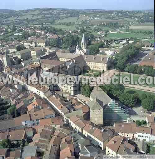 Photo aérienne de Cluny