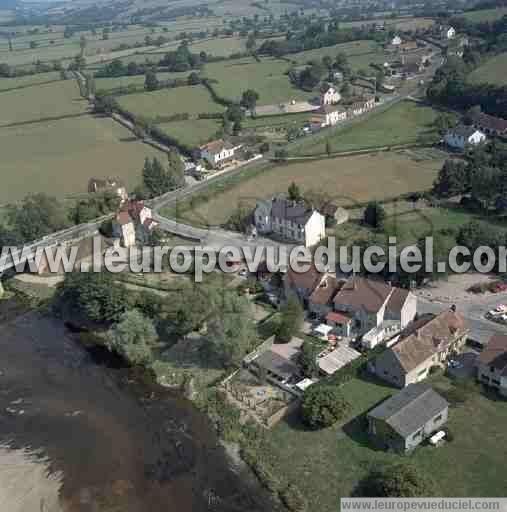 Photo aérienne de Charbonnat