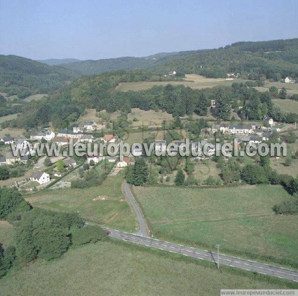 Photo aérienne de La Celle-en-Morvan