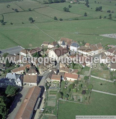 Photo aérienne de Saint-Julien-de-Civry