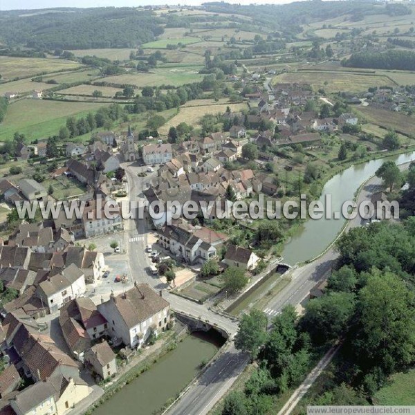 Photo aérienne de Saint-Brain-sur-Dheune