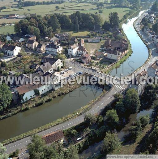 Photo aérienne de Ciry-le-Noble