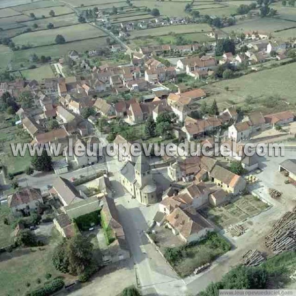 Photo aérienne de Genouilly