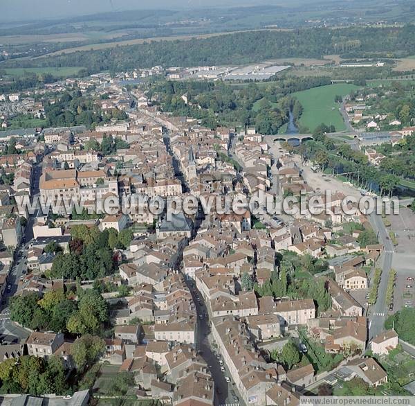 Photo aérienne de Mirecourt