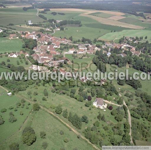 Photo aérienne de Ougney