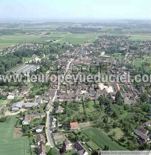 Photo aérienne de Villeblevin