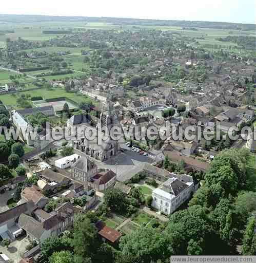 Photo aérienne de Villeblevin