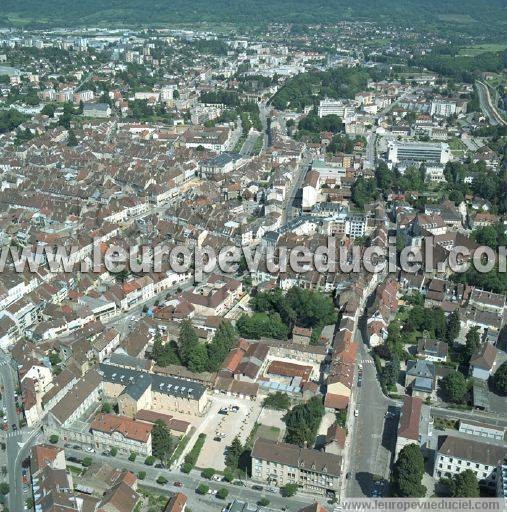 Photo aérienne de Lons-le-Saunier