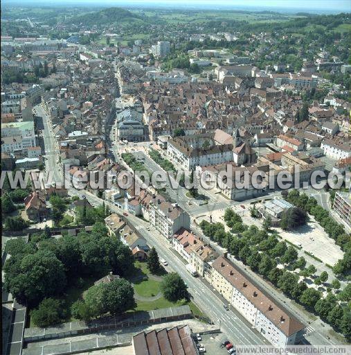 Photo aérienne de Lons-le-Saunier