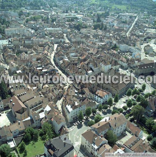 Photo aérienne de Lons-le-Saunier