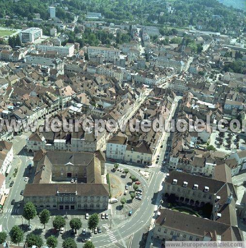 Photo aérienne de Lons-le-Saunier