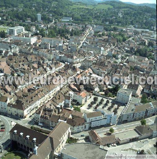 Photo aérienne de Lons-le-Saunier