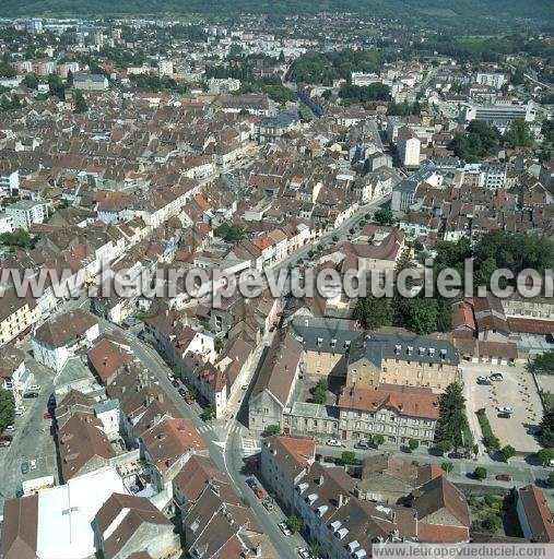 Photo aérienne de Lons-le-Saunier