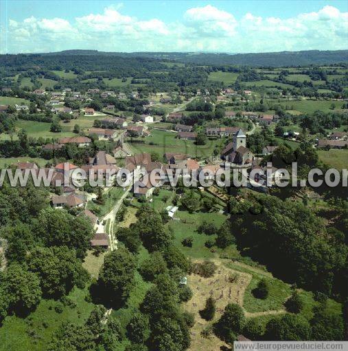 Photo aérienne de Saint-Laurent-la-Roche