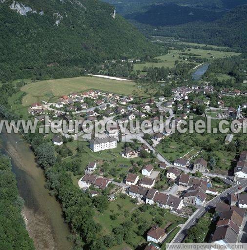 Photo aérienne de Vaux-ls-Saint-Claude