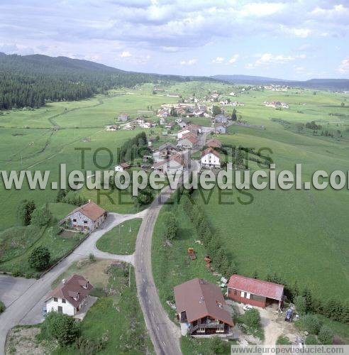 Photo aérienne de Chaux-des-Prs