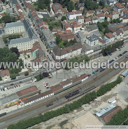 Photo aérienne de Lons-le-Saunier