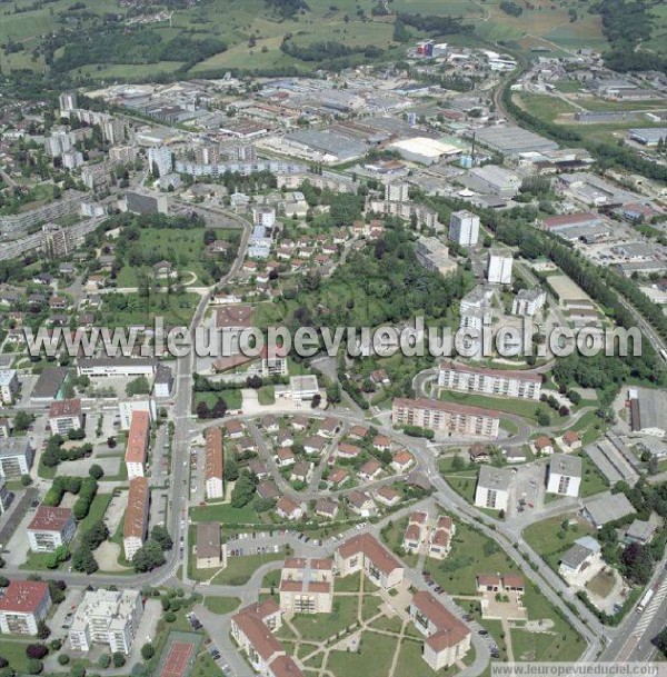 Photo aérienne de Lons-le-Saunier