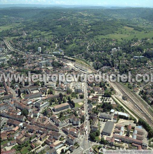 Photo aérienne de Lons-le-Saunier