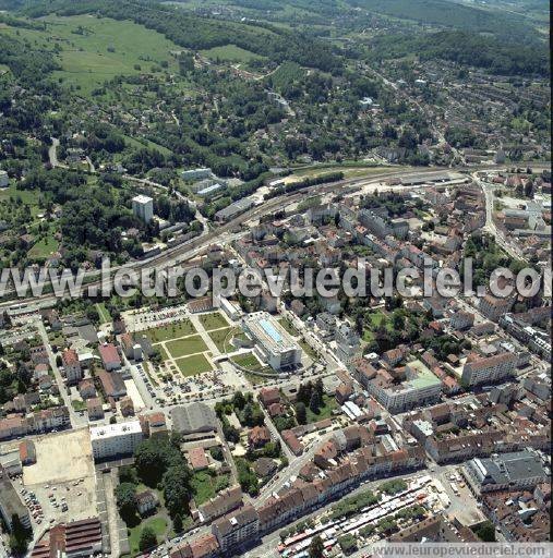 Photo aérienne de Lons-le-Saunier