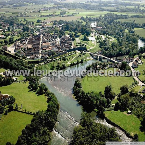 Photo aérienne de Navarrenx