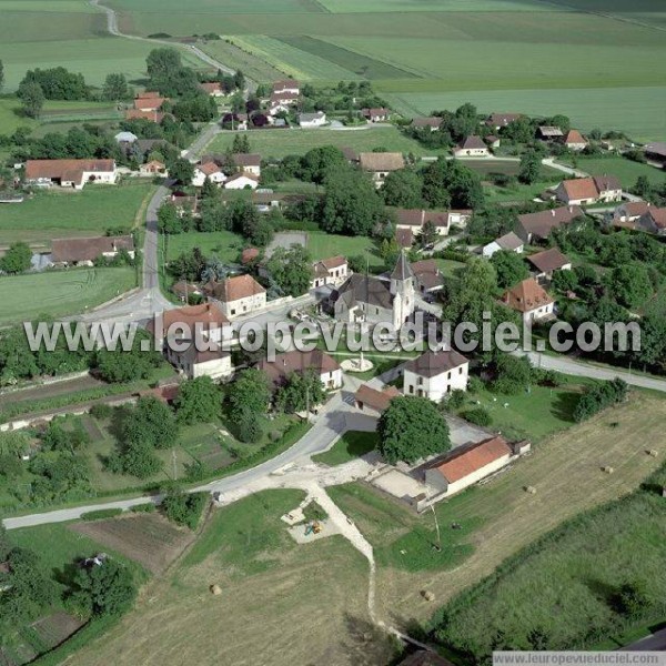 Photo aérienne de Saint-Loup