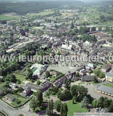 Photo aérienne de Brionne