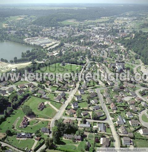 Photo aérienne de Brionne