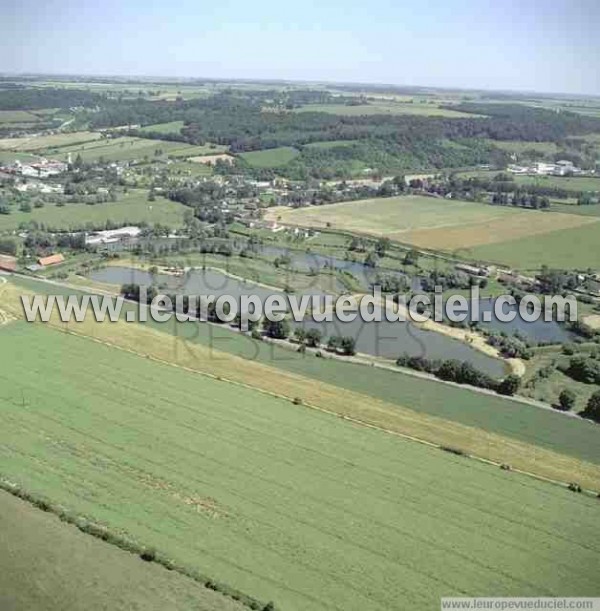 Photo aérienne de Aumale