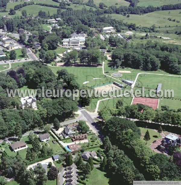 Photo aérienne de Forges-les-Eaux