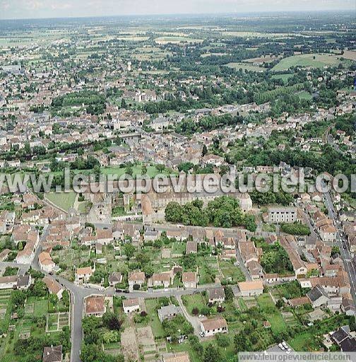 Photo aérienne de Montmorillon